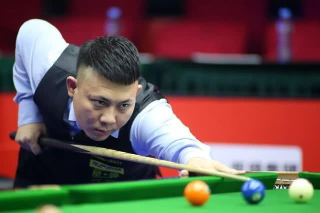 杜兰特关键时刻连得10分带队取胜